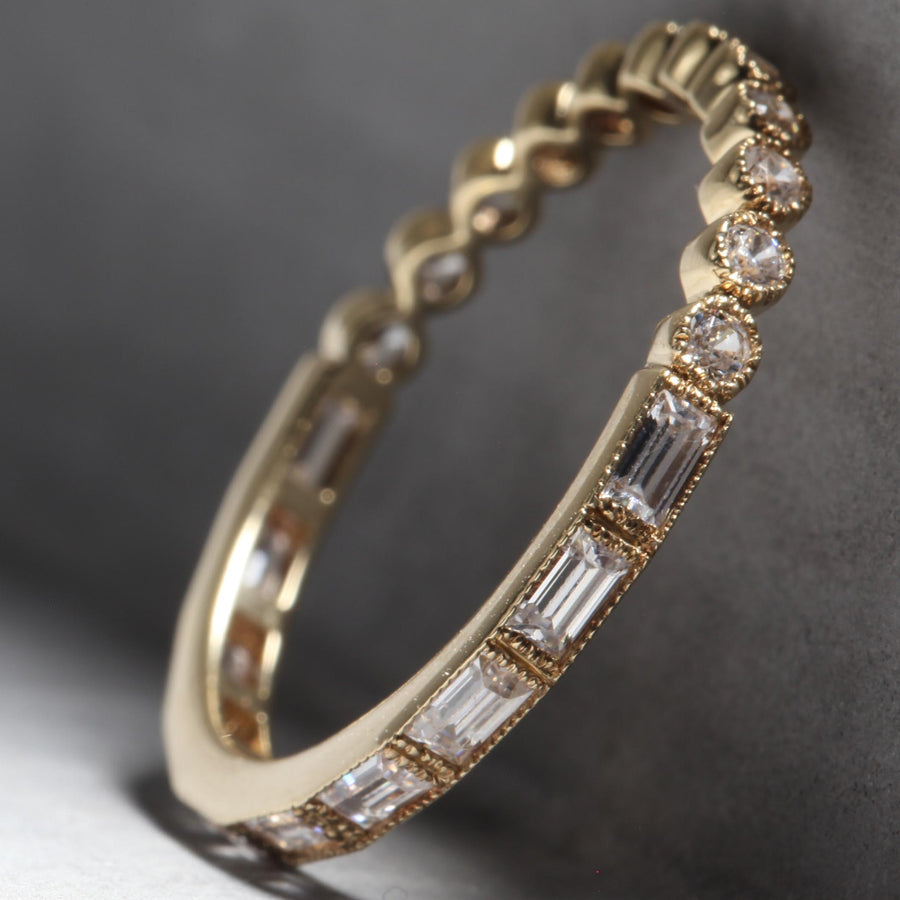 SOPHIA RING - YELLOW GOLD WITH WHITE DIAMONDS